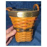 Longaberger 2001 Collectors Club Renewal Basket