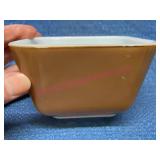 Pyrex 501 Town & Country Brown Refrigerator Dish