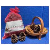 Collapsing Wooden Basket w/Cinnamon Scented Pine