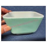 Pyrex 501 Turquoise Refrigerator Dish No Lid