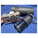 Canon FTb QL 35mm SLR Camera w/Vivitar Zoom Lens