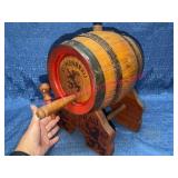 Lï¿½wenbrï¿½u Wood Beer Barrel W/Stand & Spigot