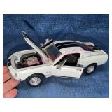 1:24 1968 Shelby GT500KR Diecast Model Car