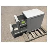 Sentry File Cabinet ( No Key Seen )