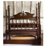 Full Spindle Bed