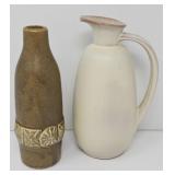 Frankoma Pitcher and McCoy Pottery Vas