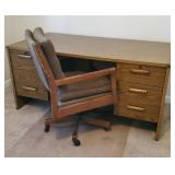 Wood Frame Desk Chair and Desk