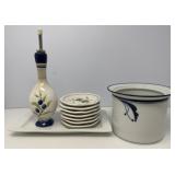 Cruet with Matching Dipping Bowls
