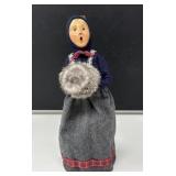 Byers Choice Caroler