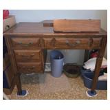 Sewing Machine with Sewing Table