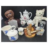 Collection of Vintage Decorative Homegood Items