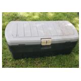 Rubbermaid Storage Box