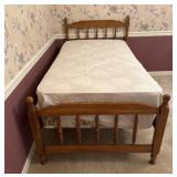 Traditional Style Twin Bed