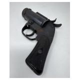 U.S. WWII M8 Pyrotechnic Flare Signal Pistol
