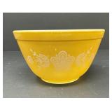 Pyrex Butterfly Gold Mixing Bowl