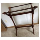 Wooden Quilt Stand