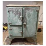 Tennessee Furniture Corporation Icebox