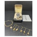 Menï¿½s Seiki Quartz Watch with Tie Tack Collection