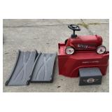 Radio Flyer Ride On Toy with Ramp