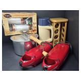 Popcorn Popper, Cookie Press, Two 5 Minute Chef