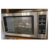 Whirlpool Gold Microwave