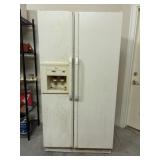 Whirlpool 26.6 Cubic Foot Refrigerator