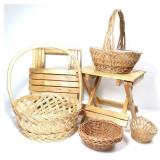PAIR FOLDABLE WOODEN SEATS/MINI TABLES & BASKETS