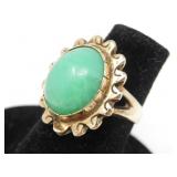 14KT GOLD GREEN STONE RING 6.1g
