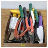 Lot of Assorted Garden & Handtools