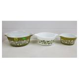 Vintage Pyrex Spring Blossom Crazy Daisy Cinderala