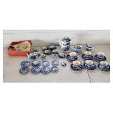 Lot of Vintage Mini Willoware Tea Sets
