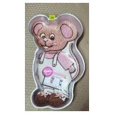 1987 Wilton Little Mouse Cake Pan w/ label