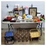 Large Lot of Assorted Household Decor, Light