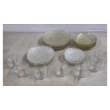 Vtg Mexican Basketweave Pattern Glass Dinnerware