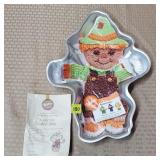 1988 Witon Scarecrow Cake Pan w/label & book