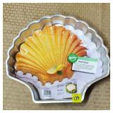 1989 Wilton Shell Cake Pan  w/label