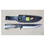 Damascus Steel Knife W/ Leather Sheath