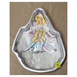 1994 Wilton The Swan Princess Aluminum Cake Pan