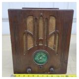 Tatro (made in Decorah) Antique Wood Radio