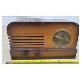 Midland (made in Decorah) Antique Wood Radio