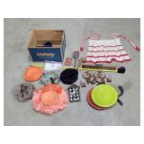 Knitted Apron, Ladies Hats, Antiques, & Fiesta