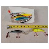 7 Fishing Lures  5"