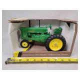 1/16 John Deere 70 Tractor