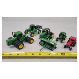 6 - 1/64 John Deere Tractors & Planter & IH