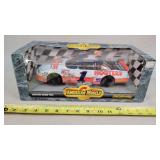1/18 American Muscle Hooters Grand Prix Racecar