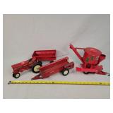 Played 1/16 International Tractor & 4 Implements