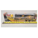 Dewalt Matt Kenseth Transport Semi & Trailer