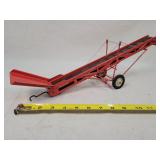 1/16 Tru Scale Belt Elevator