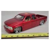 1/18 - 2002 Chevrolet Silverado Pickup