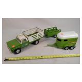 Nylint Farm Pickup & 2 Trailers